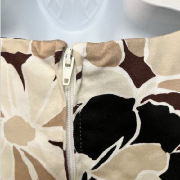 Vany New York Ladies Size 6 Multicolor Sleeveless cotton blend Floral Dress - Picture 9 of 16